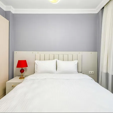 Garden Aparthotel 3*