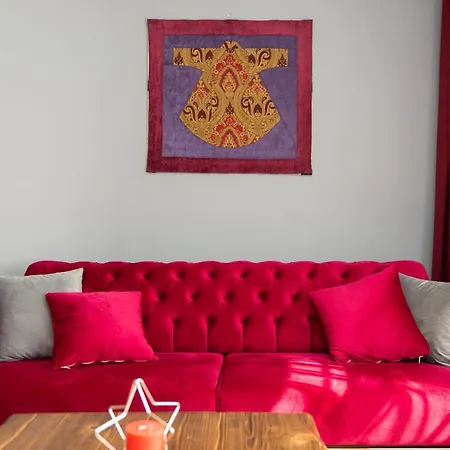 Bright Aparthotel