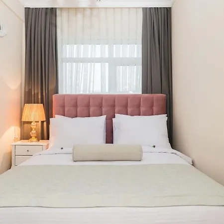 Aparthotel Bright 3*